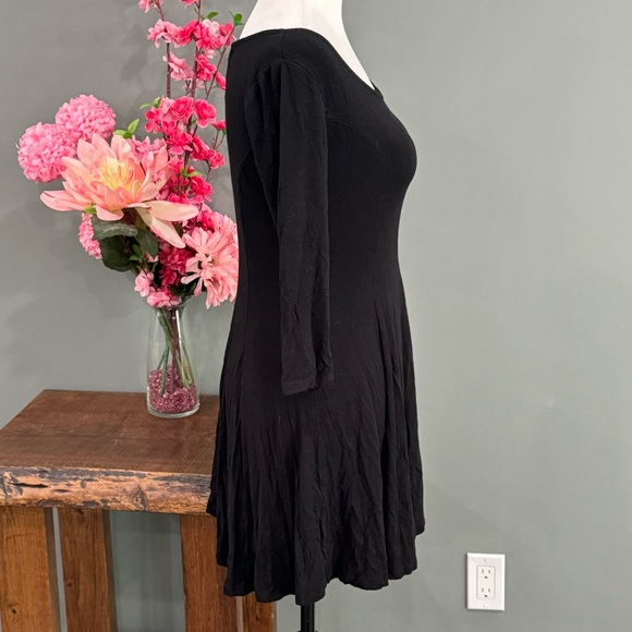 Forever 21 Dress - Picture 4 of 10